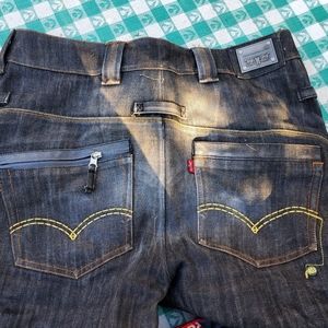 686/Levi collab snowboard or ski pants